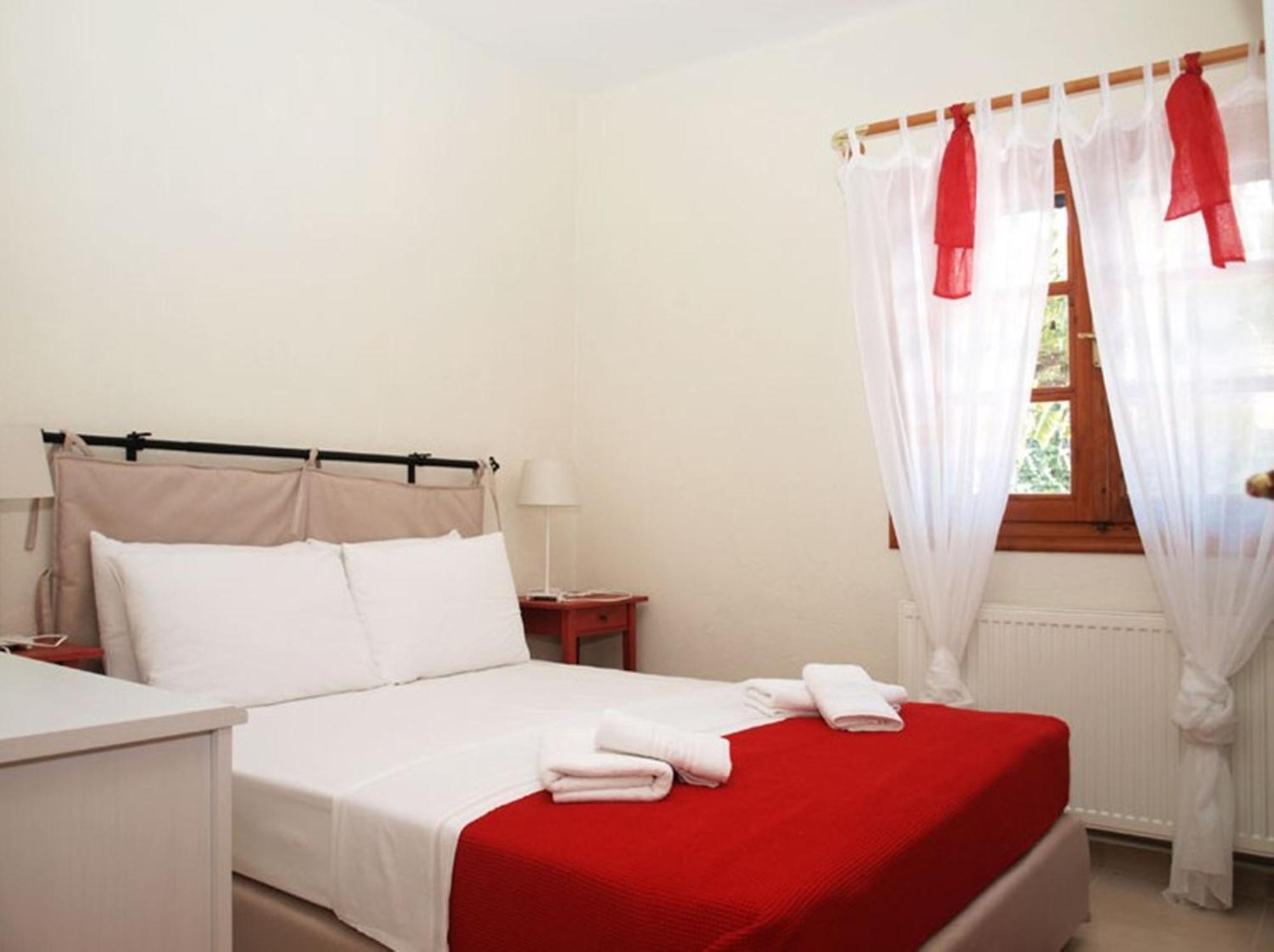 Filippos Resort By The Sea Vourvourou Exteriör bild